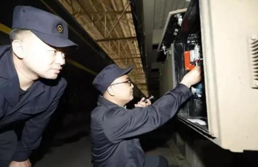 鐵路DC600V地面電源自檢自修及注意事項(xiàng)經(jīng)驗(yàn)分享(圖2) 鐵路DC600V地面電源自檢自修及注意事項(xiàng)經(jīng)驗(yàn)分享(圖2)